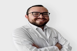 mejores urólogos - uno de los mejores urólogos en México, el Dr. Alejandro Noyola Guadarrama