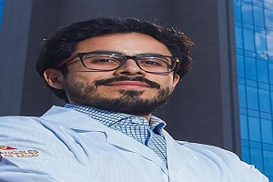 mejores urólogos - el Dr. Víctor Ríos Dávila