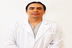 uno de los mejores oculistas en México, el Dr. Alfredo Rodríguez Castillejos