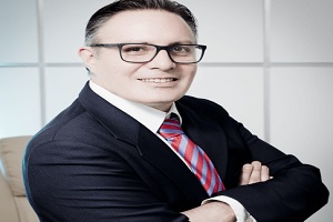 foto del Dr. Carlos Alberto Acosta Uriegas