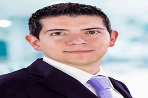 uno de los mejores oculistas en México, el Dr. David Rivera de la Parra