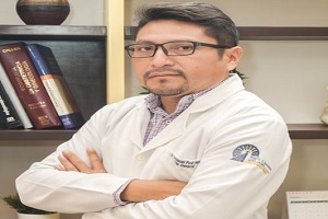 uno de los cirujanos de tiroides en México, foto del Dr. Juan Manuel Pool