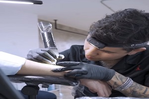 Missa De León, tattoo artist 