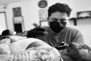 uno de los mejores tatuadores en México, el tattoo artist Mr. Chalé