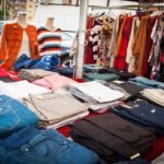 tiendas de ropa vintage - ropa de segunda mano de varios colores