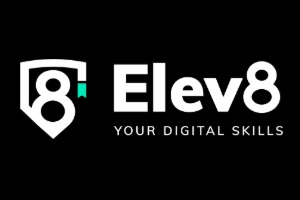 mejores negocios de capacitación digital - logo de Elev8