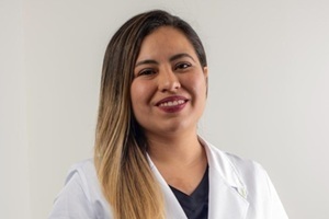 Cirujanos en trasplante capilar - Dra. Brenda Guerrero Valdez experta en injerto de cabello CDMX