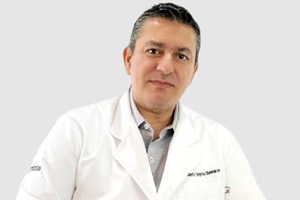 Dr. Roberto Segovia Blumenkron
